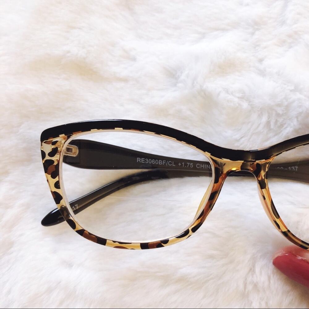 Bailey Cheetah Cat Eye Bi-Focal Reader Glasses - Picture 4 of 10